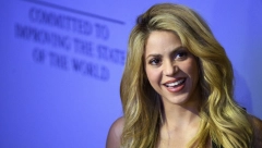 OVA ŽENA KAO DA JE OD GUME Šakira podelila fotke kako teku njene pripreme iza kulisa