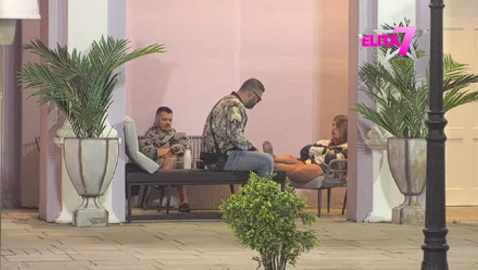 KAČAVENDIN LJUBAVNIK POBEGAO IZ ELITE: Nakon poziva sa majkom doživeo nervni slom "Sad ću glavom kroz staklo"