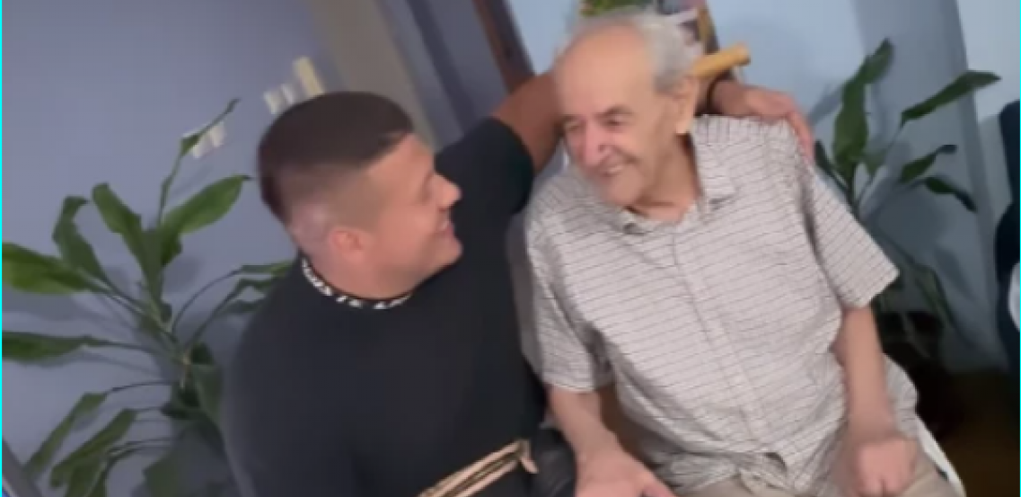 SVE ŠTO BI TREBALI DA BUDEMO Jelena Radanović podelila emotivan trenutak, Sloba peva njenom dedi, ona mu javno poručila ovo!