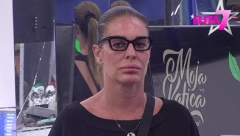 KAČAVENDA ZGROZILA GLEDAOCE SVOJOM ALJKAVOŠĆU Kamere uhvatile kumu u nikad prljavijem izdanju, svima muka od prizora! (FOTO)