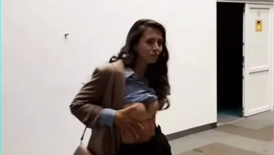 SKINULA SE PRED DRUGARICOM, ONA SVE OBJAVILA JAVNO Ivani Dudić sevnule grudi, ovakvu je još niste videli! (FOTO)