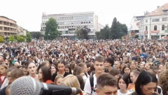 STIŽU ŠAMPIONI Kakva gužva u Čačku, a nije zbog Zdravka Čolića (VIDEO)