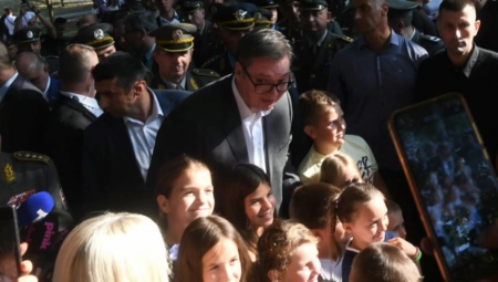 "OVA DEČICA SU UČINILA DAN ZASTAVE POSEBNIM" Predsednik se oglasio na Instagramu, poslao važnu poruku povodom praznika