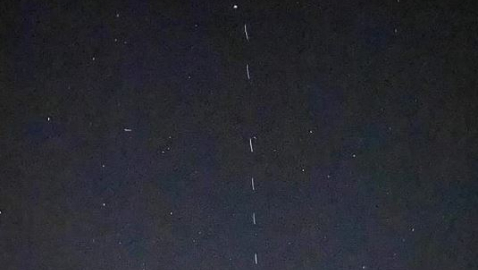 NEIDENTIFIKOVANI OBJEKTI IZNAD RUSIJE