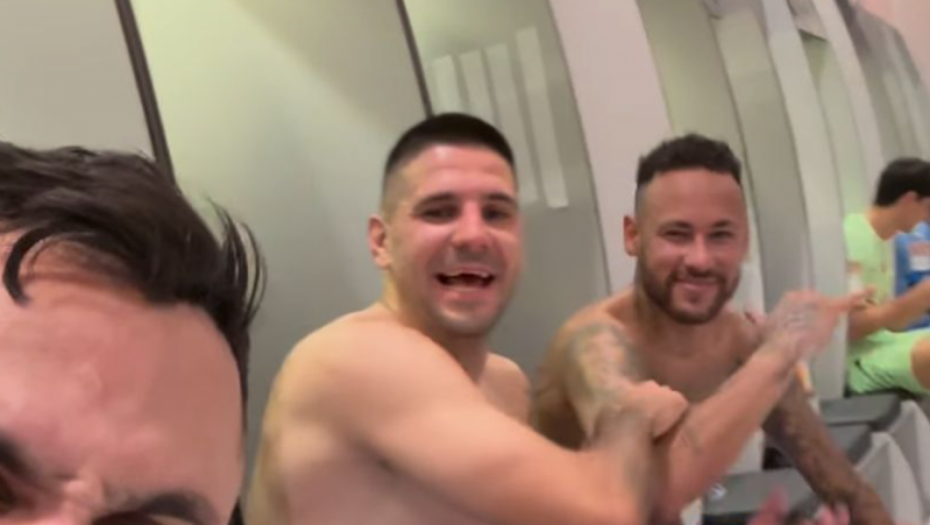 OPŠTA LUDNICA U SVLAČIONICI Mitrović i Nejmar napravili šou (VIDEO)