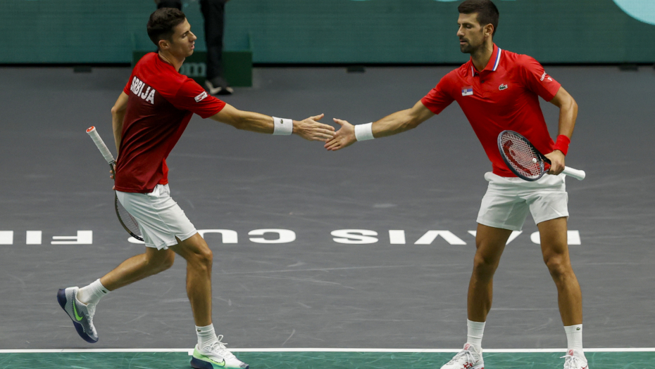 NI NOVAK NIJE USPEO DA POMOGNE Đoković i Ćaćić pali posle drame