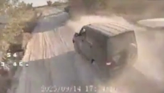 DRON ZALEŽIO UZNEMIRUJUĆU SCENU SA FRONTA Komandant pokušava da pobegne, ali odmah kreće potera (VIDEO)