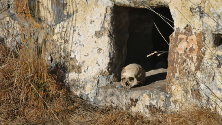 MISTERIOZNO SELO ULIVA JEZU U KOSTI Ljudi mahom dolaze da reše jedan mučan problem, iako neki veruju da "živi neće izaći" (FOTO)