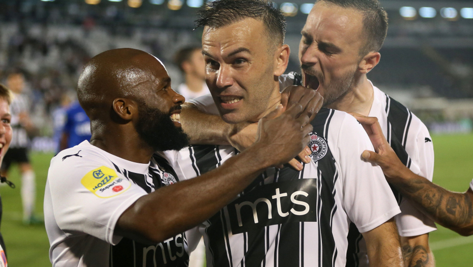 HUMSKA MORA DA BUDE CRNO-BELE Natho: Ne mogu da zamislim derbi bez "grobara"