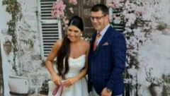 OVAKO JE BILO NA SVADBI IVANA MARINKOVIĆA Mlada blista u venčanici, a on ne skida osmeh sa lica!