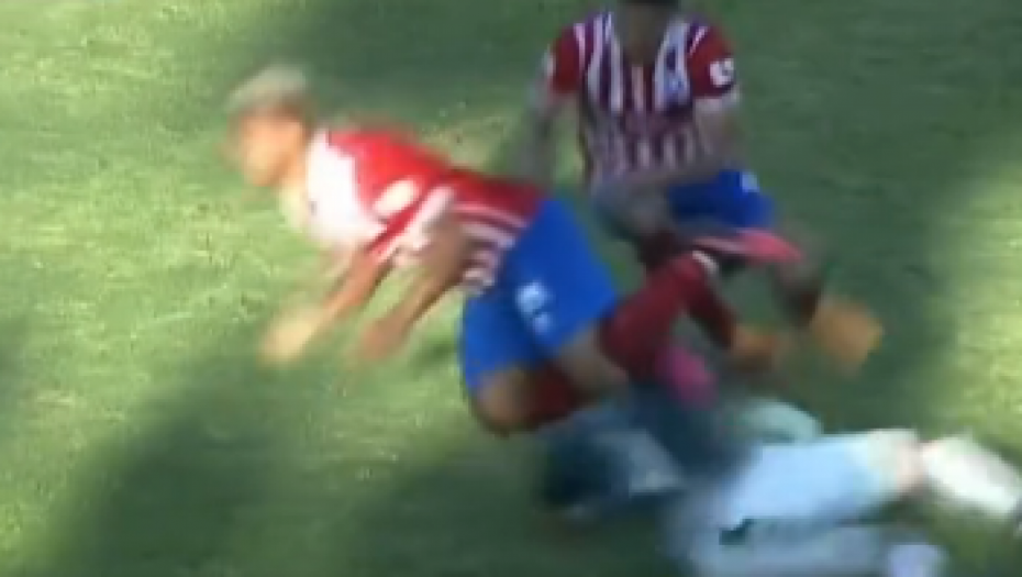 OVO JE ZA DVA CRVENA KARTONA Start kakav se retko viđa, razneo je dva igrača (VIDEO)