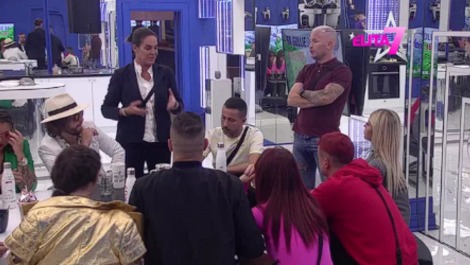 NEMOJ DA DAŠ NAŠE PREPISKE! Marija Malivuk zapretila Munjezu potpunim raskrinkavanjem! (FOTO)