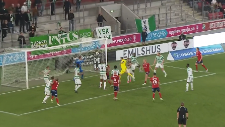 LUDILO Naš golman postigao gol u 96. minutu, i to kakav (VIDEO)