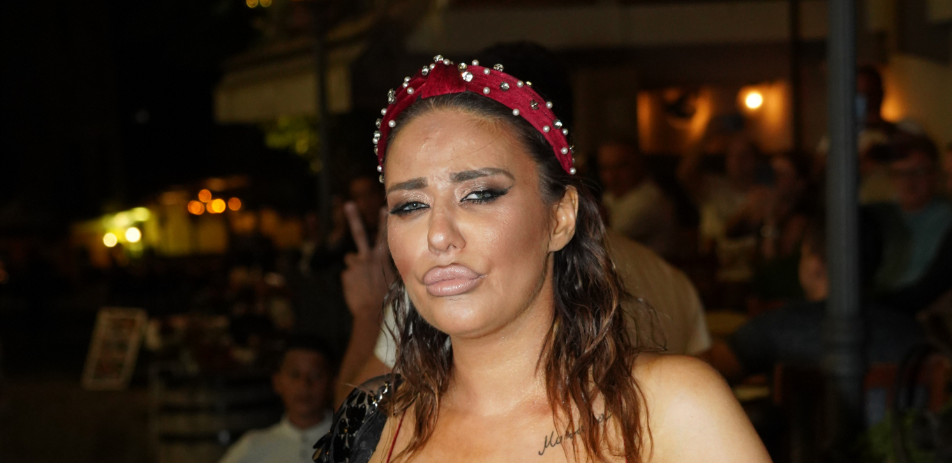 SKINULA SE ANA NIKOLIĆ! Dugo je vodila borbu sa kilogramima, a sada svi gledaju u njene noge!