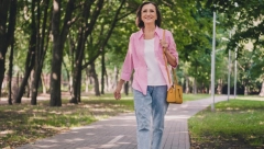 ZAŠTO SE SRPKINJE POSLE PEDESETE PRETVARAJU U STARICE Sve koje izgledaju kao "babe", navode ovih 5 razloga