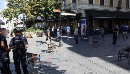 PRVI SNIMCI UBADANJA U KNEZ MIHAILOVOJ Jeziva scena ispred picerije, nož je odbačen na ulici (FOTO/VIDEO)