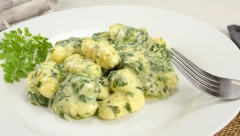 OBOŽAVAĆETE NJOKE SA SPANAĆEM Preukusne i kremaste, a spremaju se brzo i jednostavno