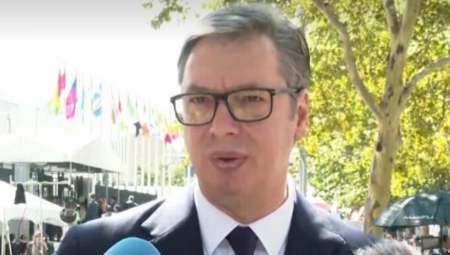 VUČIĆ RAZGOVARAO SA TAJANIJEM Italijanski ministar poručio: "Biće pojačano prisustvo KFOR-a"