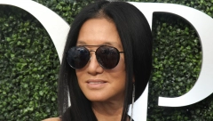 VERA (74) ZA KOJU TVRDE DA NIKADA NEĆE OSTARITI OTKRILA ČIME SE HRANI Po dve nedelje jede samo ovu hranu i izgleda 30 godina mlađe