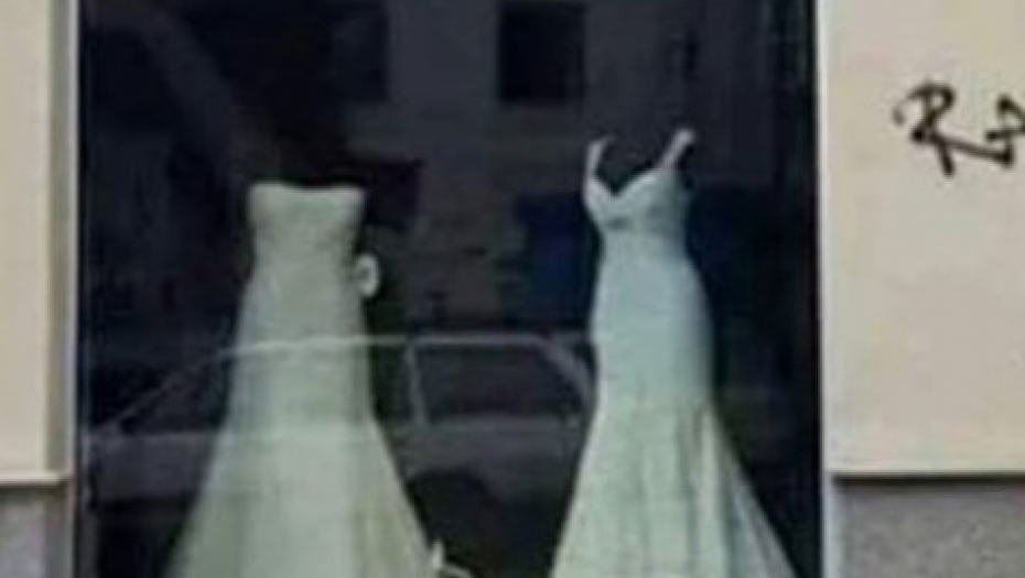 NATPIS PORED SALONA VENČANICA, NASMEJAO SVE Ako i pored upozorenja uđe u prodavnicu, "imaće kad i da se kaje"