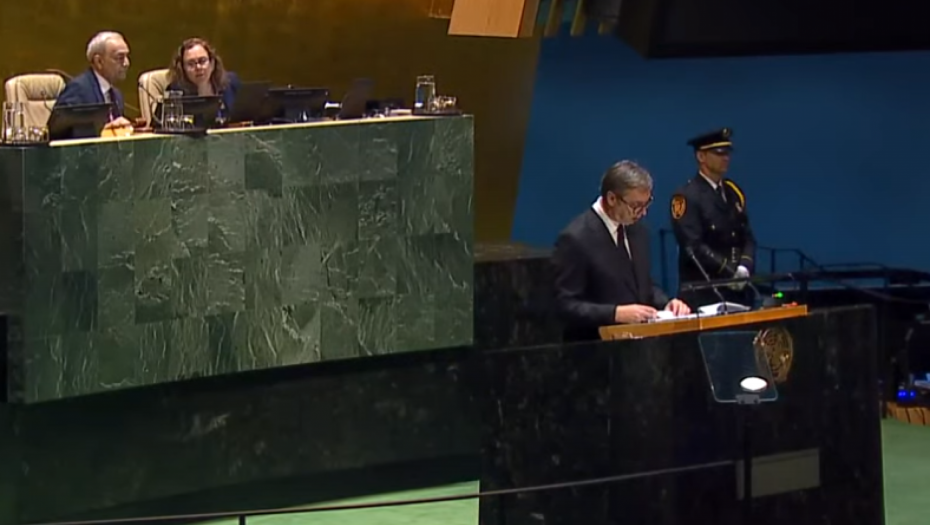 DAN KADA JE SLOBODA ZAKUCALA NA VRATA NOVOG SVETA Vučićev govor koji je razbio strah i tišinu: Bauk nezavisnosti se širi, i biće ga teško zaustaviti