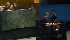 DAN KADA JE SLOBODA ZAKUCALA NA VRATA NOVOG SVETA Vučićev govor koji je razbio strah i tišinu: Bauk nezavisnosti se širi, i biće ga teško zaustaviti