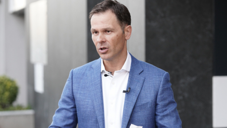 "VAŽNO JE DA U VLADI BUDU NAJBOLJI I NAJOZBILJNIJI LJUDI! SREĆNO!" Mali čestitao Vučeviću na izboru za premijera