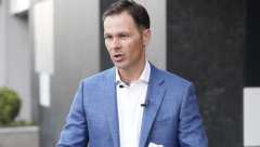 "VAŽNO JE DA U VLADI BUDU NAJBOLJI I NAJOZBILJNIJI LJUDI! SREĆNO!" Mali čestitao Vučeviću na izboru za premijera