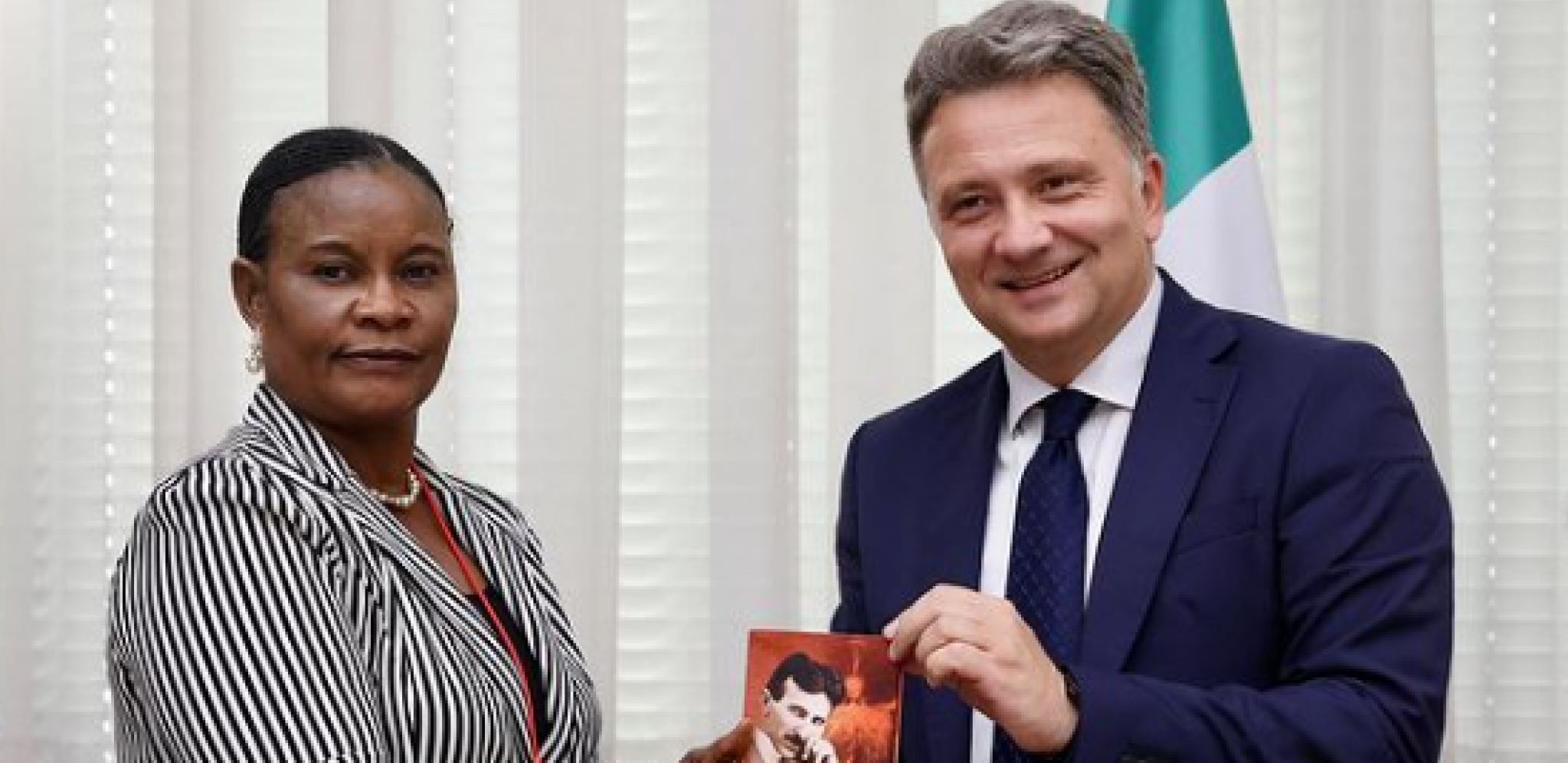 MIHAILO JOVANOVIĆ ODRŽAO SRDAČAN SASTANAK U BEOGRADU Ministar upoznao goste iz Nigerije sa važnim uspesima Srbije (FOTO)