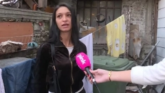 KUĆA JOJ IZGORELA U POŽARU, OSTALA NA ULICI SA DVOJE DECE Tamara je samohrana majka iz Beograda, krov nad glavom je izgubila preko noći