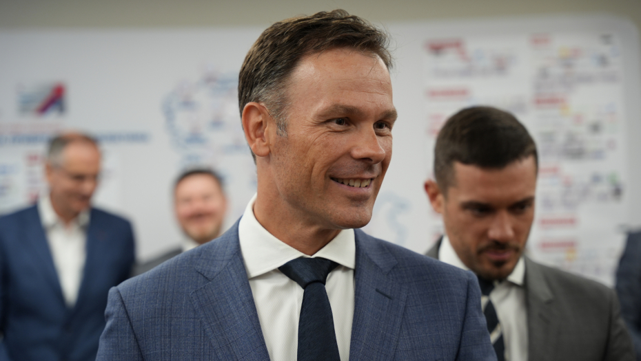 "GLEDAJTE PAŽLJIVO KAKO SRBIJA POSTAJE SVET" Siniša Mali odgovorio na prozivke dela opozicije