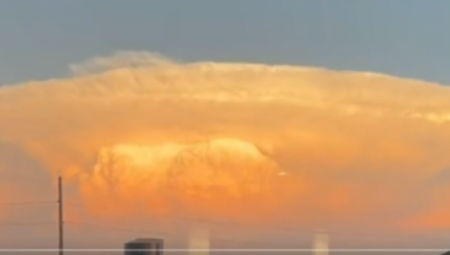 JEZIV PRIZOR NA NEBU NAKON OLUJE Izgleda kao da je eksplodirala nuklearna bomba (VIDEO)