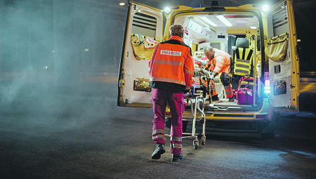 ALEKSINAČKO TUŽILAŠTVO NAREDILO DA SE ISPITA KAKO JE PACIJENT ISPAO IZ SANITETA Muškarac poginuo na licu mesta