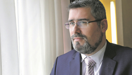 NEMANJA STAROVIĆ JE NOVI MINISTAR ZA RAD, BORAČKA I SOCIJALNA PITANJA On će obavljati funkciju na kojoj je do sada bio Nikola Selaković