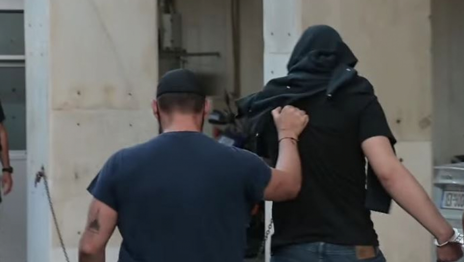 TOTALNO HLADNOKRVAN, BEZ TRUNKE EMOCIJA! Unuk (18) priznao da je nožem 24 puta izbo baku (58)