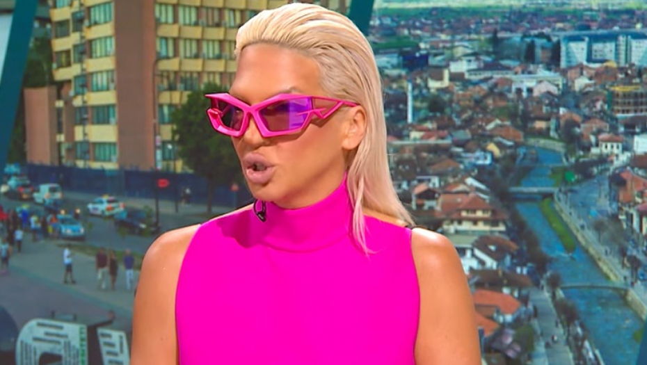 OVO SE ČEKALO! Prvo oglašavanje Karleuše nakon navoda da Duško ima novu devojku