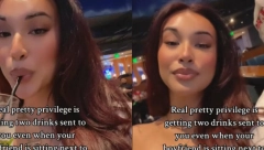 "PRAVA PRIVILEGIJA JE DOBITI DVA PIĆA ČAK I KAD TVOJ DEČKO SEDI PORED TEBE" Devojka izazvala rat na društvenim mrežama