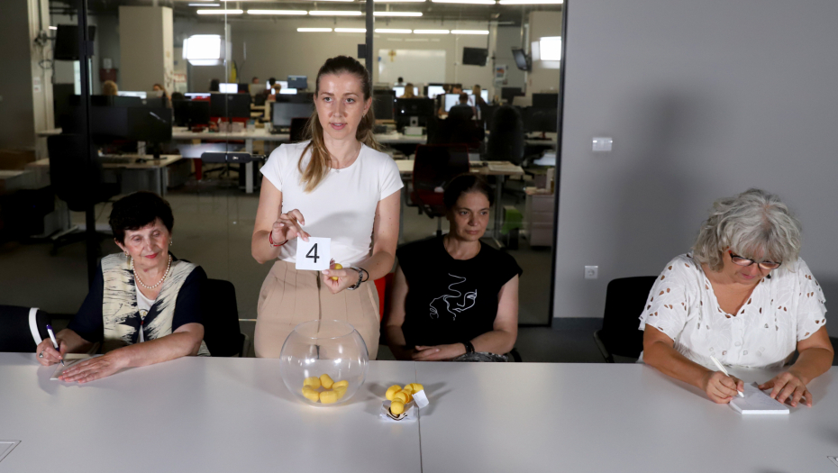 SPEKTAKL U SENTI Izvučeni startni brojevi za Prvu žensku ligu u šahu (VIDEO)