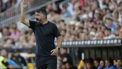 LEGENDA STIGLA DA UGASI POŽAR Marsej pronašao vatrogasca, potpisao Gatuzo