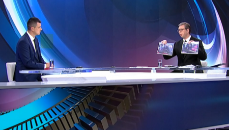 VUČIĆ UŽIVO U PROGRAMU POKAZAO DOKAZE, OVO RASKRINKAVA LICEMERJE PRIŠTINE Ovako su sahranjeni albanski teroristi