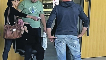 ŽELIMO DA ČUJEMO OD NJEGA LIČNO "ZAŠTO NAM ZATVORI KUĆU" Rodbina ubijene devojčice (16) iz Ripnja čeka pripremno ročište u Palati pravde