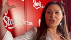 CECA RASPAMETILA STAJLINGOM Došla u džinsu, a nosi torbicu od 6.000 evra!