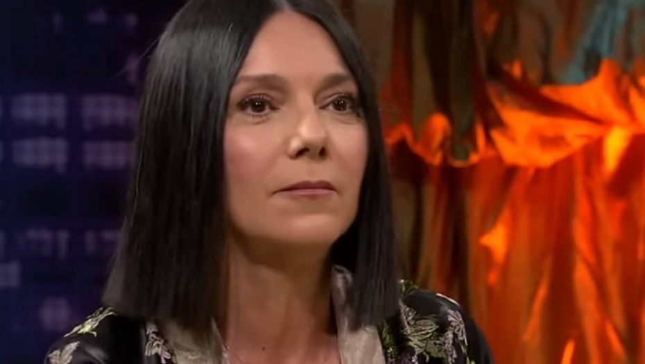 TAKMIČARI SU DRHTALI PRED NJOM: Voditeljki "Najslabije karike" izvadili matericu i jajnike, odjednom nestala, a evo čime se bavi danas (FOTO)
