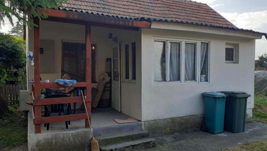 "DA MI DAŠ DŽABE..." Prodaje 2 kuće u Obrenovcu, zbog DETALJA NA SLICI šokirao sve (FOTO)