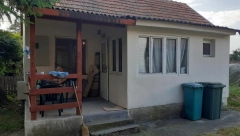 "DA MI DAŠ DŽABE..." Prodaje 2 kuće u Obrenovcu, zbog DETALJA NA SLICI šokirao sve (FOTO)