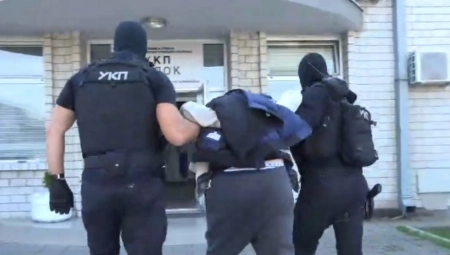 MAROKANAC SA LAŽNIM DOKUMENTIMA POKUŠAO DA UĐE U SRBIJU Policiji pokazao falsifikovane papire Portugala