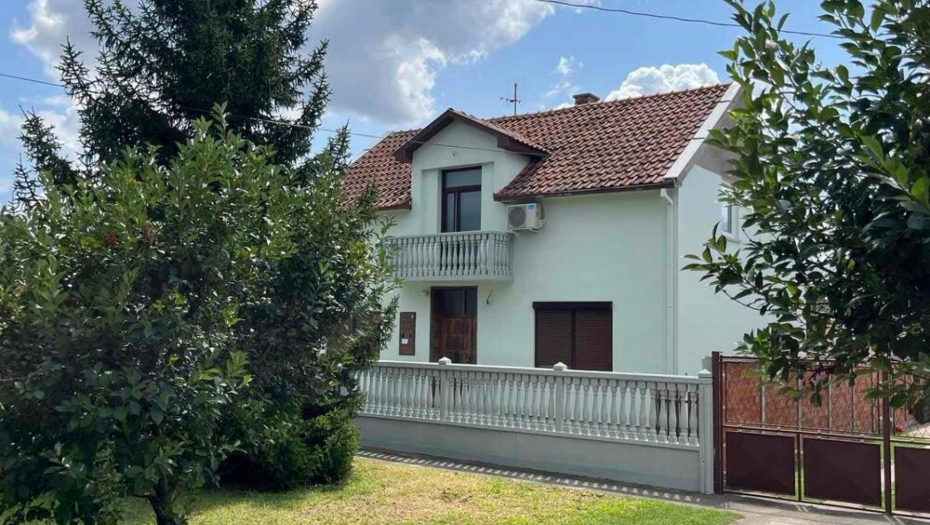 SRBIN PRODAJE KUĆU U PRAVOM RAJU: Cenom koju je postavio iznenadio je sve!