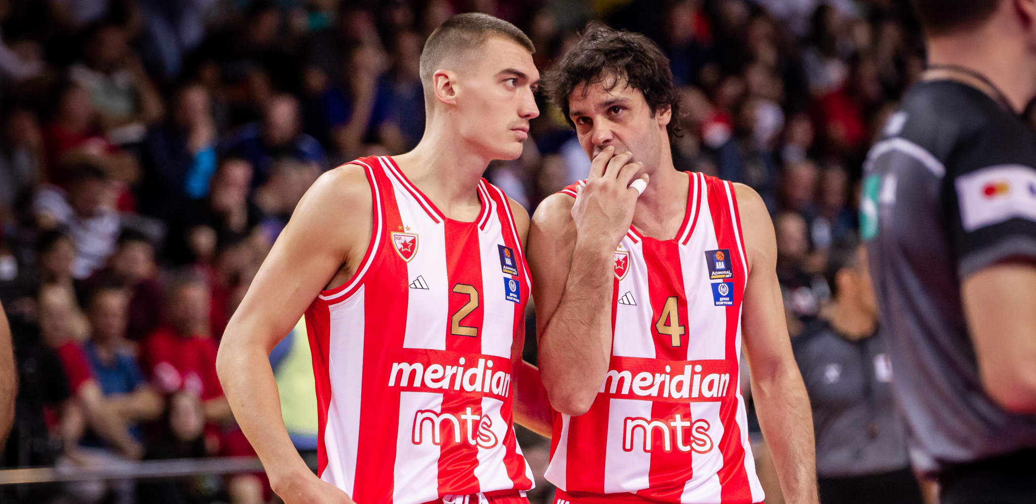 CRVENO-BELI SE PROŠETALI KROZ LAKTAŠE Majk Tobi vodio Zvezdu do pobede na premijeri, Teodosić debitovao za voljeni klub