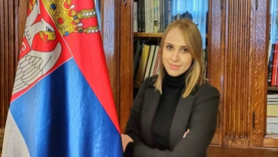 NATO SLUGA PONOŠ PRODAJE INTERESE NAŠE ZEMLjE Nikolić jako oplela po Ponošu