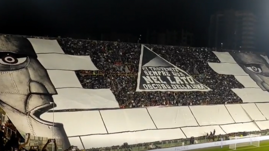 PRELEP PRIZOR Navijači Salernitane napravili omaž čuvenoj muzičkoj grupi (VIDEO)